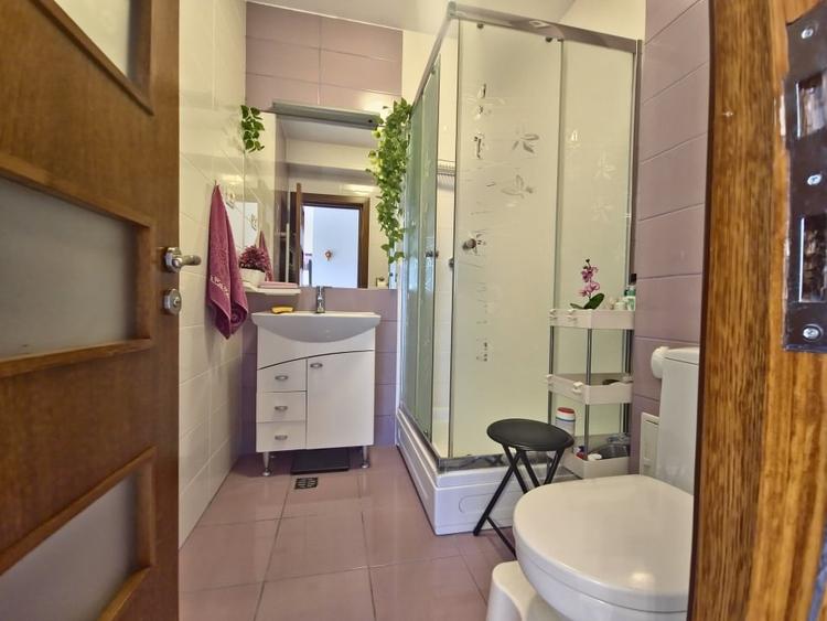 Apartament cu 3 camere decomandat în Primo