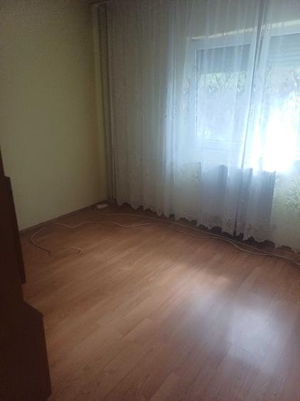Apartament cu 2 camere semidecomandat în Nufărul