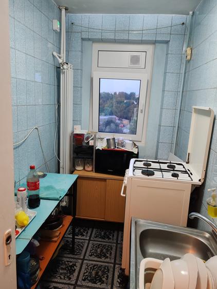Apartament cu 2 camere semidecomandat în Berceni