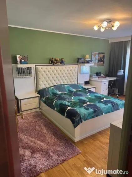 Apartament cu 3 camere decomandat în Obcini