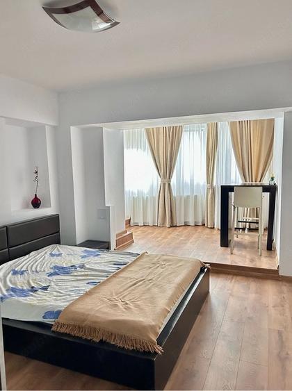 Apartament cu 2 camere decomandat în Centrul Civic