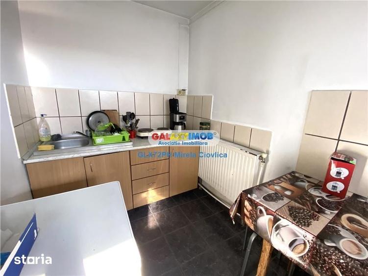 Spațiu comercial, de 1,000 mp, în Filipeștii de Pădure