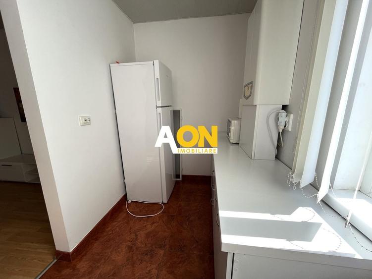 Apartament cu 3 camere decomandat, mobilat în Cetate