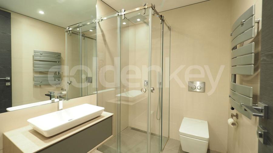 Apartament cu 5 camere semidecomandat, mobilat în Primăverii