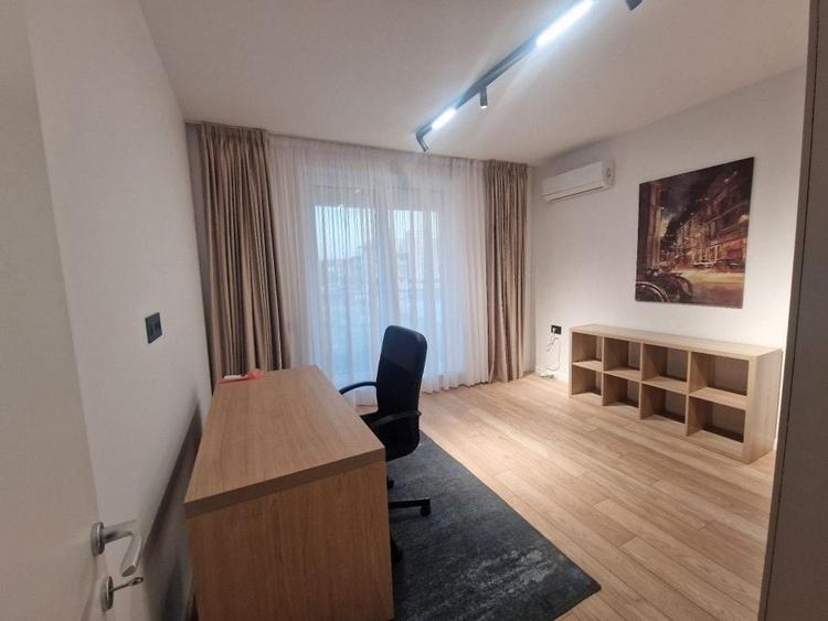 Duplex cu 5 camere cu Canalizare în Pipera