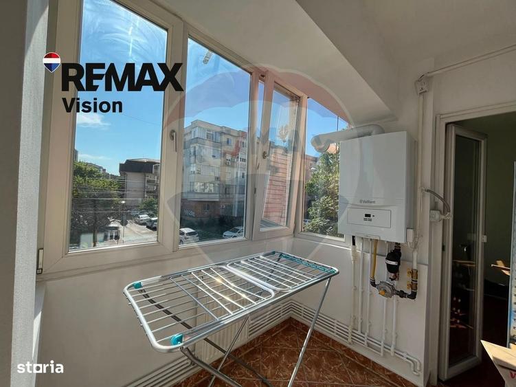 Apartament cu 2 camere decomandat în Calea București