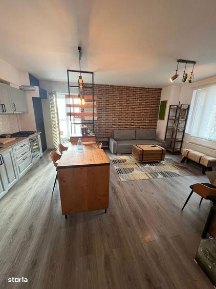 Apartament cu 3 camere în Decebal