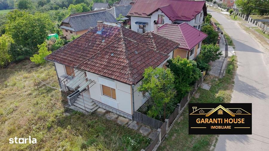 Casă cu 3 camere cu Teren 3572 Mp în Finteușu Mare