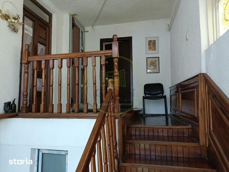 Casă cu 5 camere cu Teren 244 Mp în Ultracentral