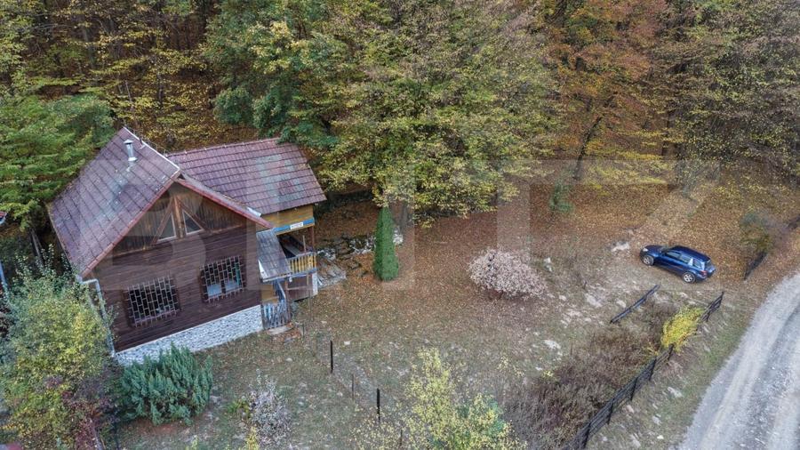 Casă individuală cu 4 camere cu Teren 890 Mp în Ighiel