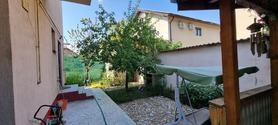 Casă individuală cu 4 camere cu Canalizare în Nord