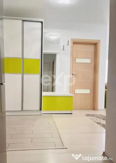 Apartament cu 3 camere decomandat în City Park Mall