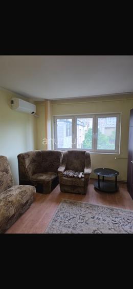 Crangasi, piata, metrou, 3 camere decomandat