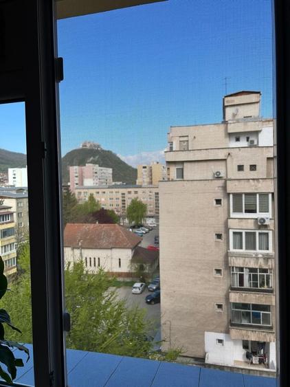 Apartament cu 2 camere decomandat în Deve