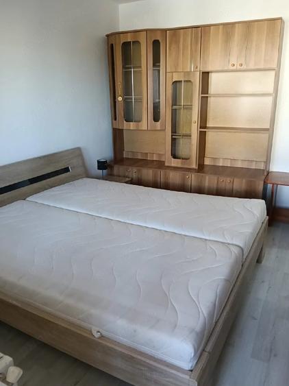 Apartament cu 2 camere decomandat în Republicii