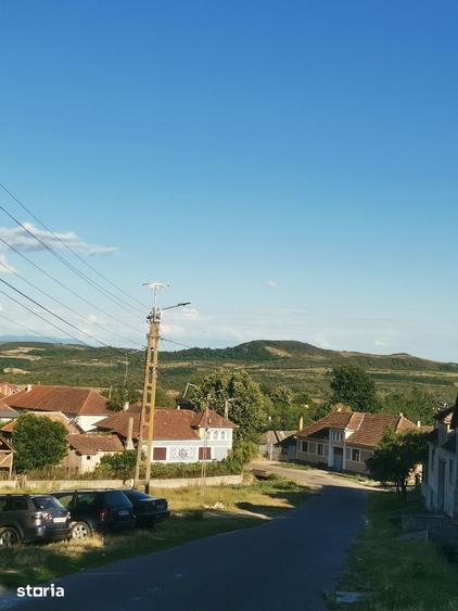 Casă cu 3 camere cu Teren 1356 Mp în Sâmbăta