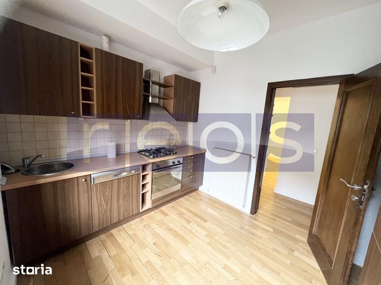 Apartament cu 3 camere în Primăverii