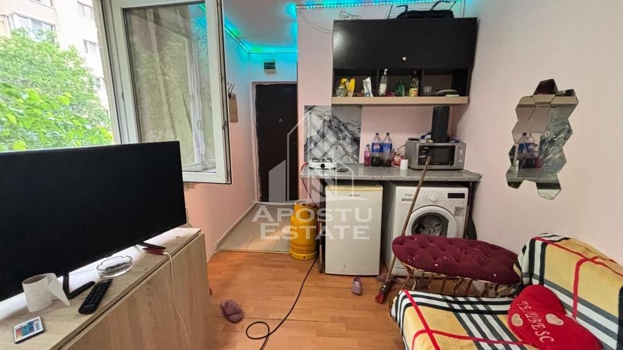 Garsoniera de vanzare in zona Complexului Studentesc, Timisoara, et 1 - 2