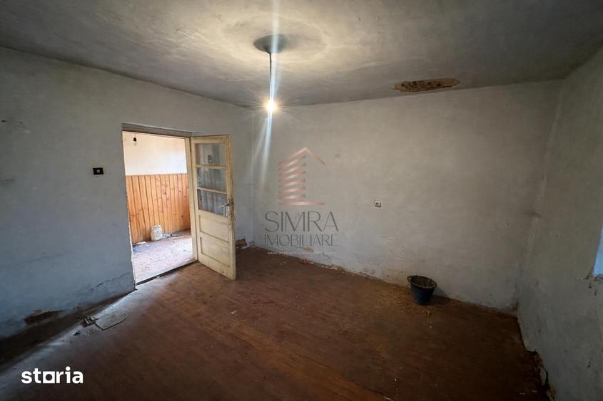 Casă cu 3 camere cu Teren 450 Mp în Central