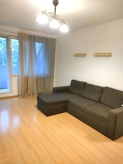 Apartament cu 2 camere semidecomandat în Costin Georgian