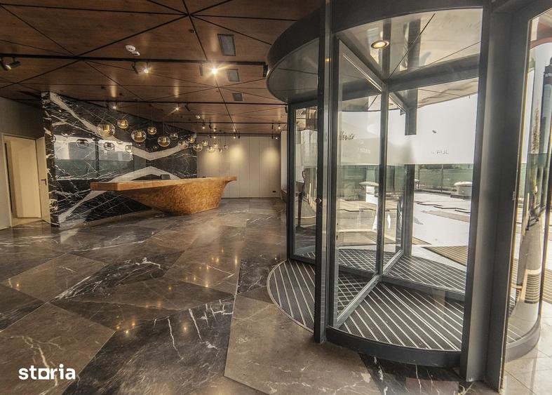 Spațiu comercial, de 1,100 mp, în Central
