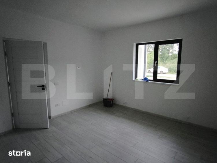 Casă cu 4 camere cu Teren 330 Mp în Podari