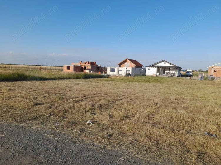 Teren de 522 mp, în Sânmihaiu Român