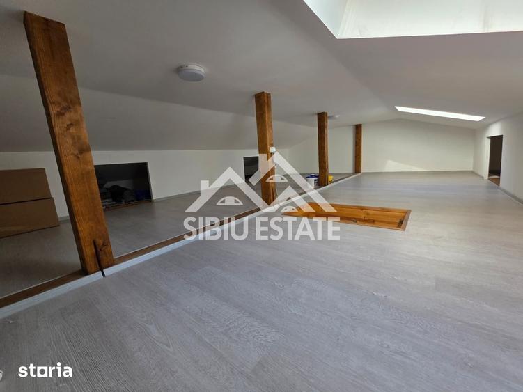 Apartament cu 4 camere în Central