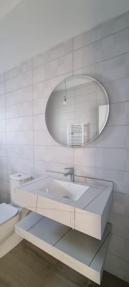 Casă individuală cu 5 camere cu Canalizare în Central