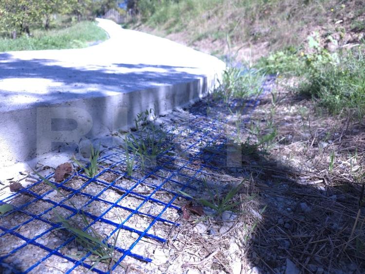 Casă individuală cu 6 camere cu Teren 3000 Mp în Runcu