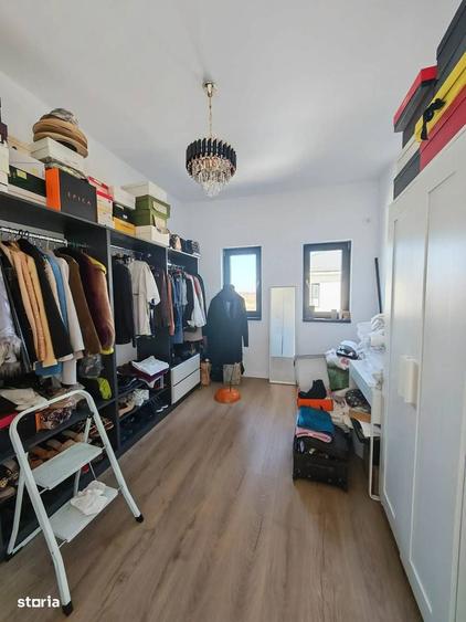 Casă cu 4 camere cu Teren 308 Mp în Balotești