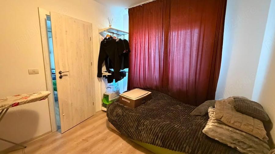 Apartament cu 3 camere decomandat în Giarmata