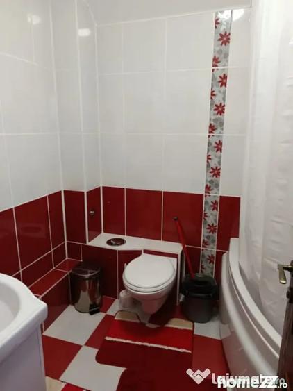 Casă cu 5 camere cu Teren 698 Mp în Albert
