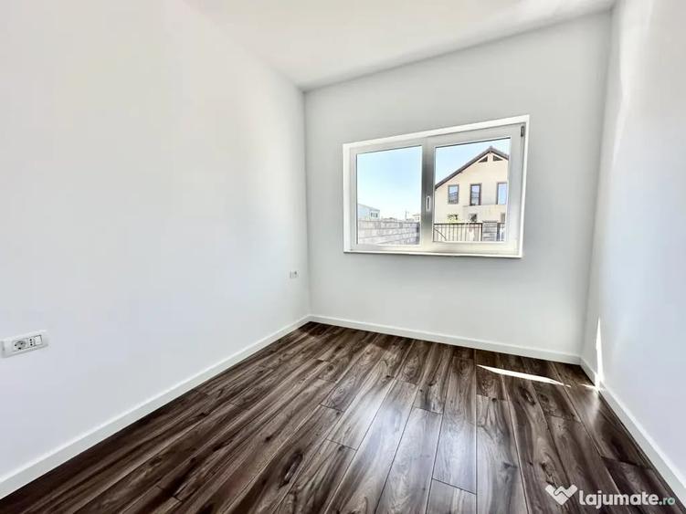Casă cu 5 camere cu Teren 374 Mp în Moșnița Veche