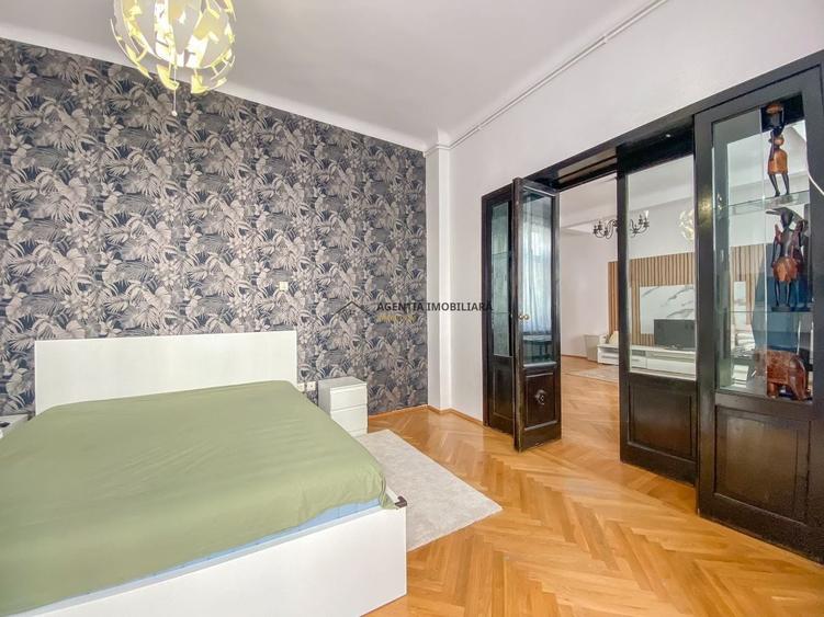 Apartament cu 3 camere semidecomandat, mobilat în Cișmigiu