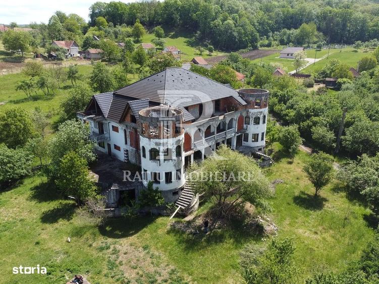 Casă cu 4 camere în Gheghie