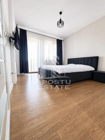 Apartament cu 3 camere decomandat, mobilat în Pârneava