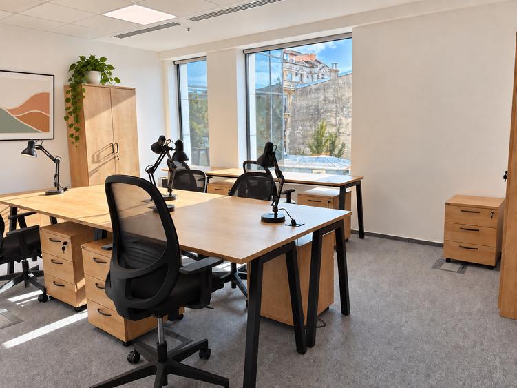 Birou, de 882.29998779297 mp, în Calea Victoriei