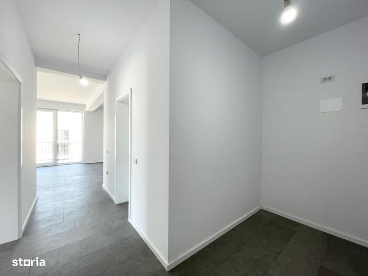 Apartament cu 2 camere semidecomandat în Ghiroda