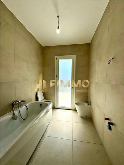 Apartament cu 3 camere în George Enescu