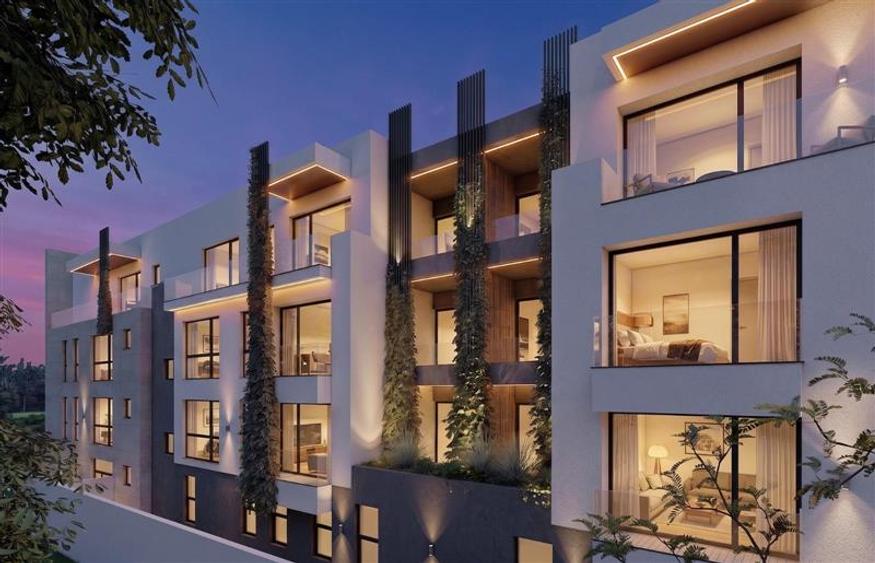 Casă cu 20 camere cu Teren 1300 Mp în Pipera