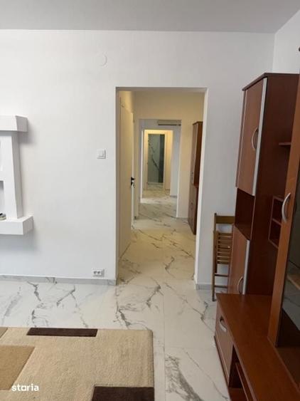 Apartament cu 3 camere în Banu Manta