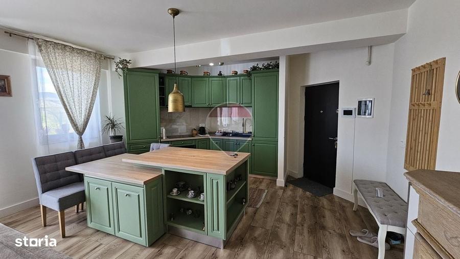 Apartament cu 2 camere decomandat în Central