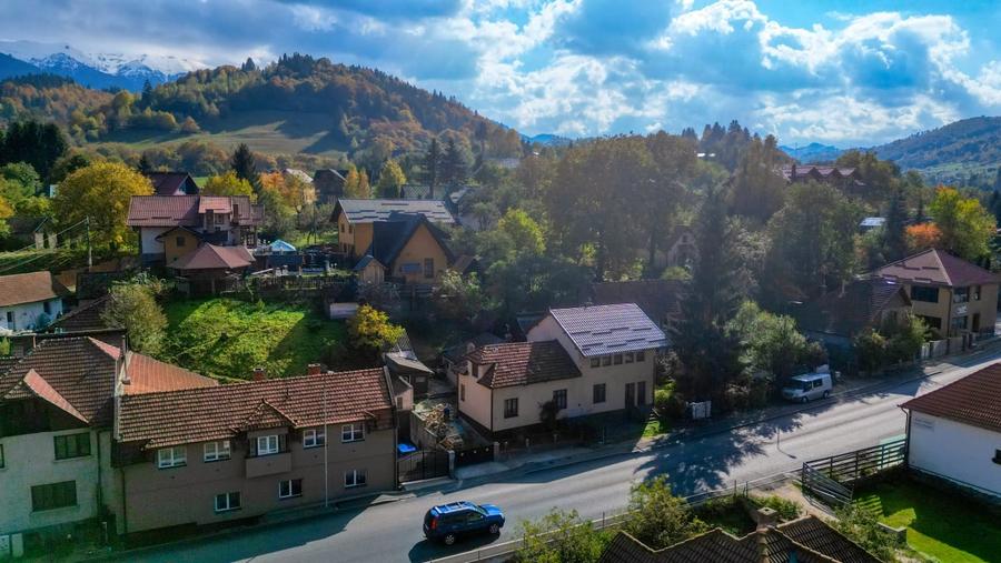 Casă individuală cu 3 camere cu Teren 385 Mp în Bran