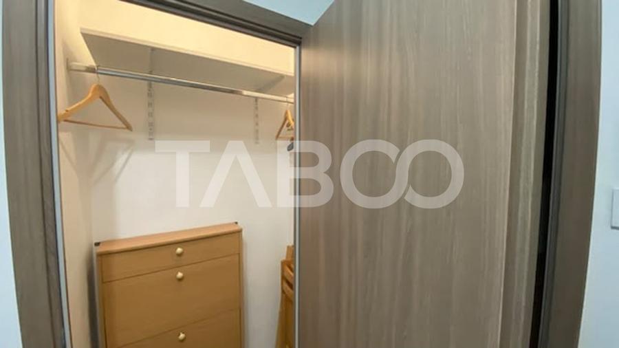 Apartament cu 3 camere decomandat, mobilat în Vasile Aaron