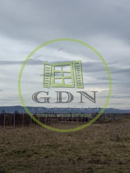 Teren agricol extravilan de 1000 mp, în Avrig