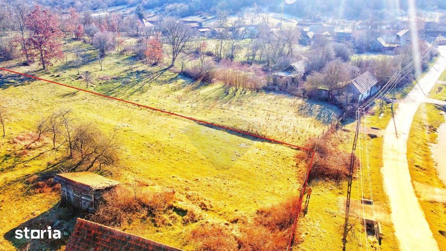Casă cu 4 camere cu Teren 10486 Mp în Ohaba Lungă
