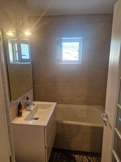 Apartament cu 3 camere decomandat în Ștefan cel Mare