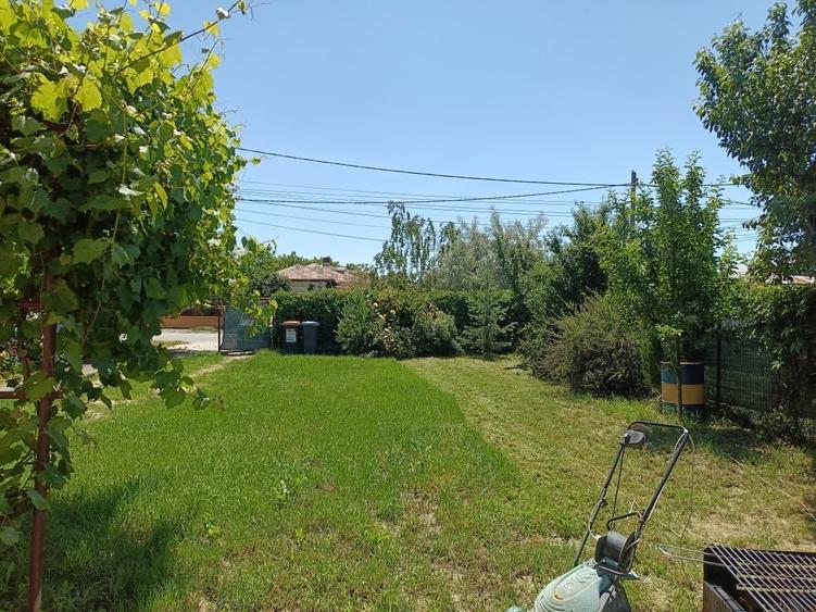 Casă cu 4 camere cu Teren 700 Mp în Central