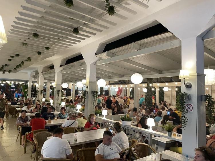 Spațiu comercial, de 1,000 mp, în Eforie